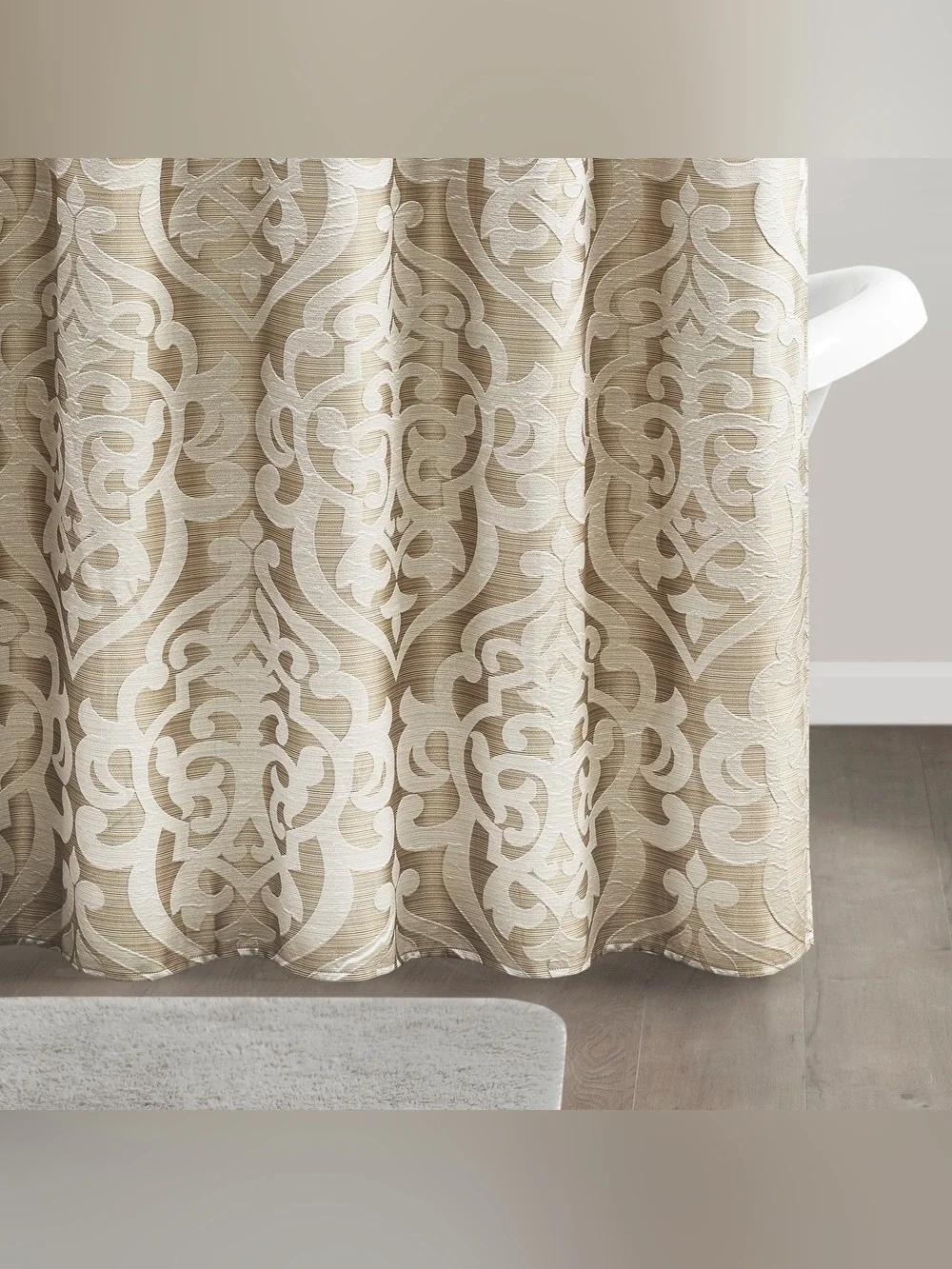 Madison Park Odette Jacquard 72x72